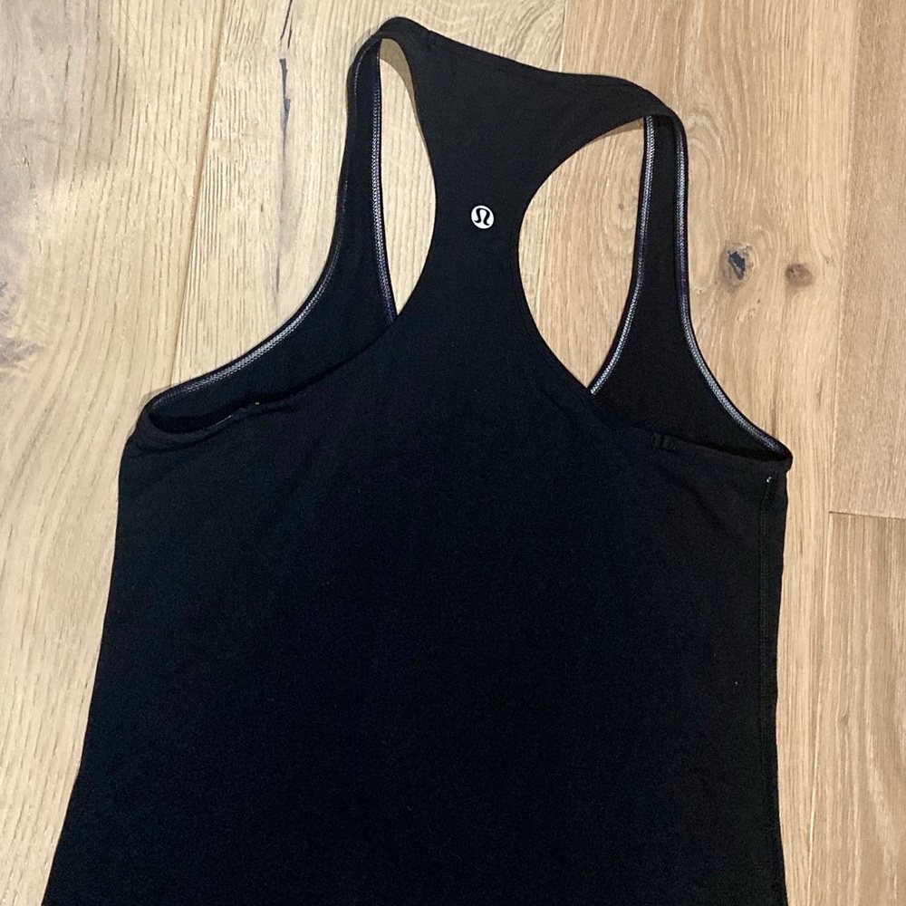 Black lululemon tank